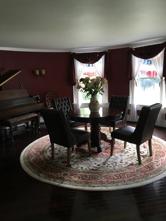 Baldwinsville Bed And Breakfast Екстериор снимка